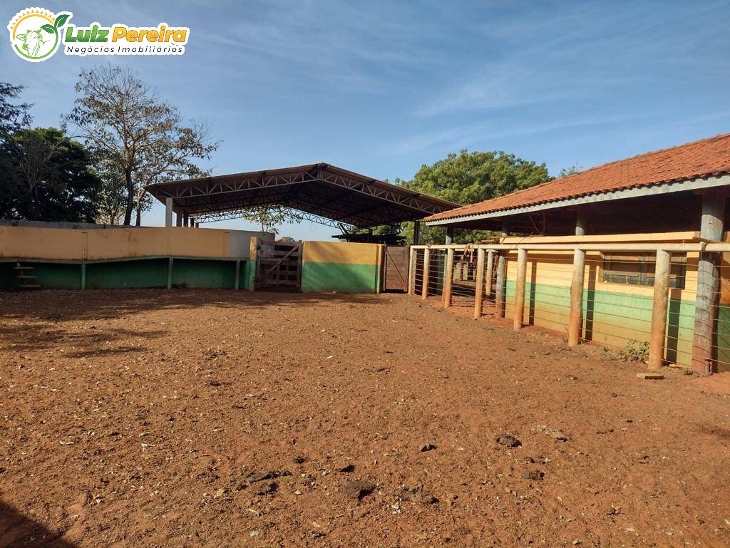 Terreno à venda, 1210m² - Foto 8